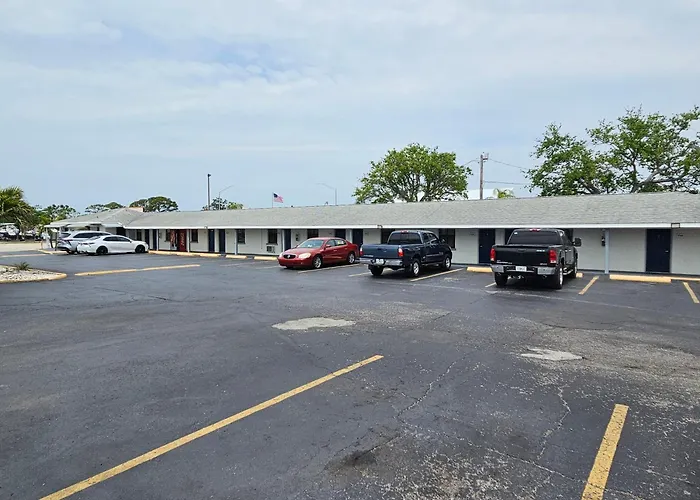 Deluxe Inn - Sarasota
