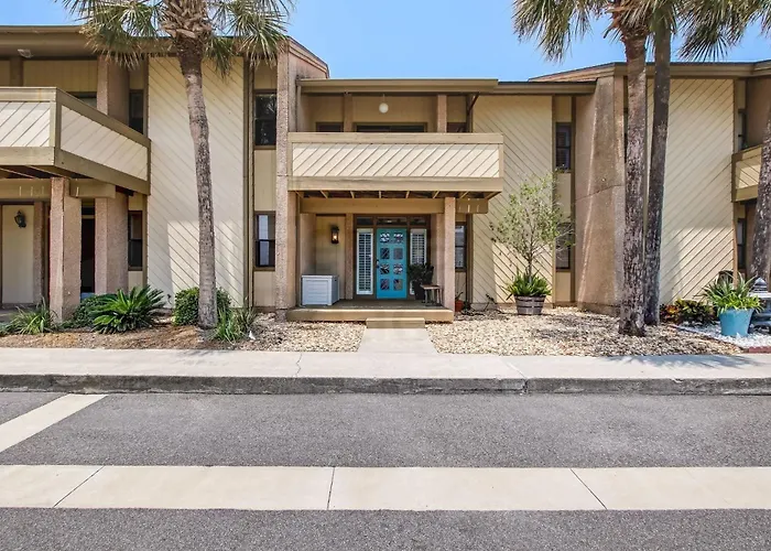 8 Sea Castles Condo