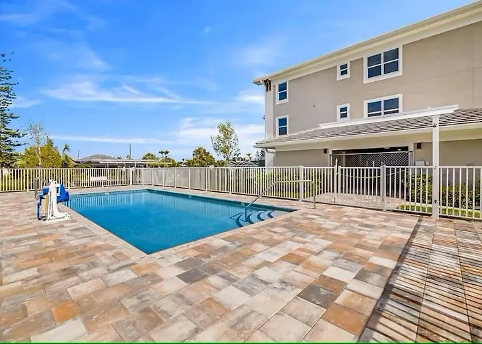 Gulf Access With Boat Slip, Heated Saltwater Pool, Dog-Friendly - Bacino Vista #207 - Roelens