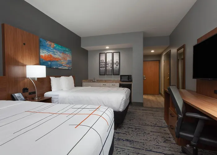 Sleep Inn & Suites St Petersburg Gateway