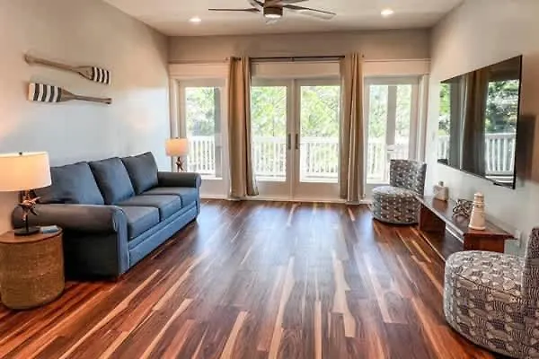 Pelican Point- New Construction- Sleeps 11- Pool
