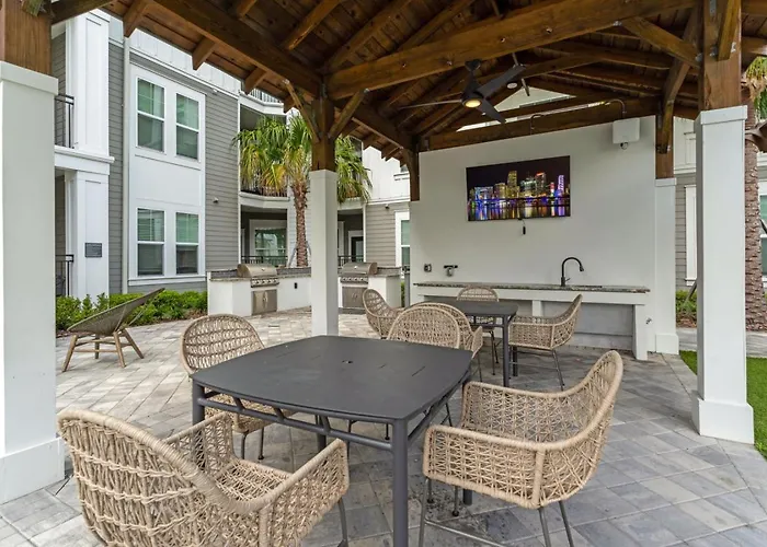 Beach Bliss Modern 3 Bed Oasis Mins From Shore