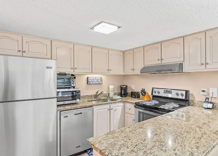 Pinnacle Port Penthouse11