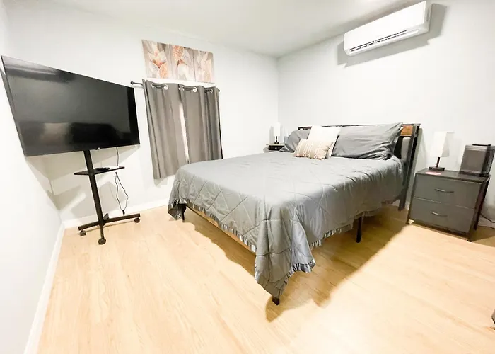 Beautiful Room In Prime Location