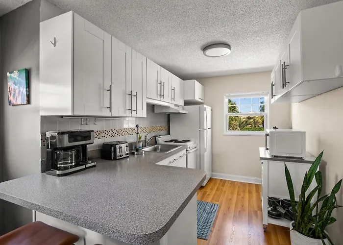 Condo - 2 Min Walk To Beach