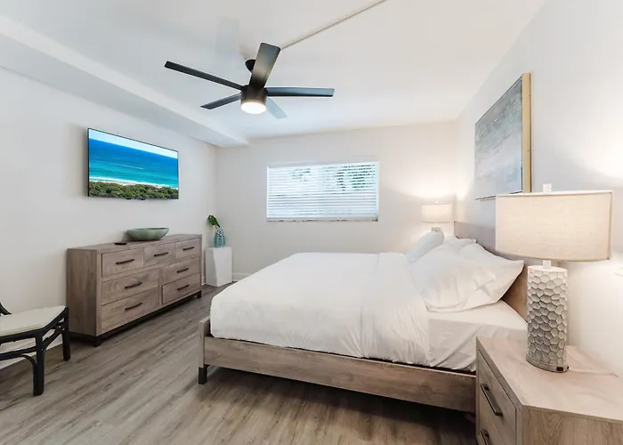 Boca Waterfront Luxury By Aureum Stay Walk To Beach