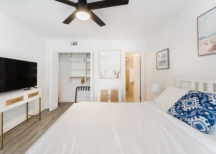 Boca Waterfront Luxury By Aureum Stay Walk To Beach