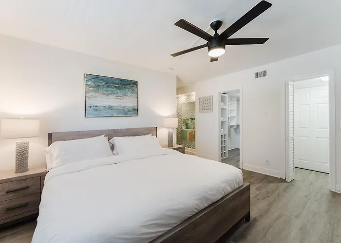 Boca Waterfront Luxury By Aureum Stay Walk To Beach