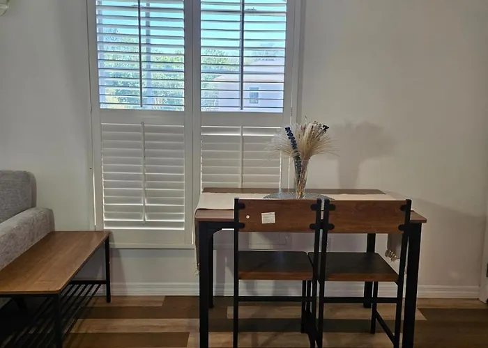 Newly Renovated Modern Studio