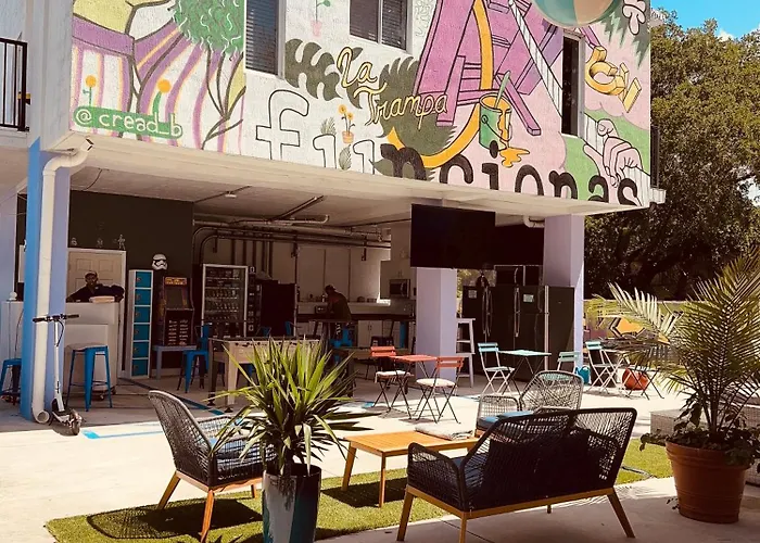 Atrium Design District