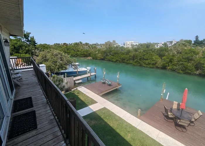 Casey Key 2-Bedroom Bay View