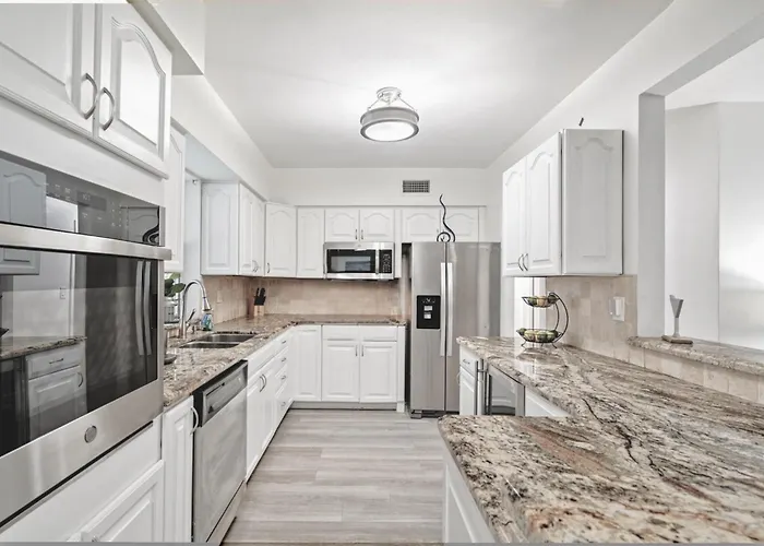 Villa Oasis 4 Miles From Hollywood Hard Rock Casino Pool & Game Room