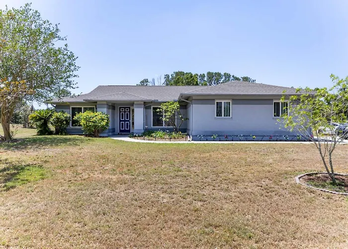 3Br Wesley Chapel Retreat With Private Pool - Pet-Friendly - Spacious Parking