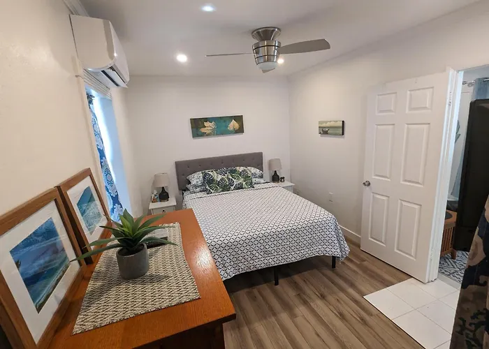 Casey Key 1-Bedroom Courtyard Villa