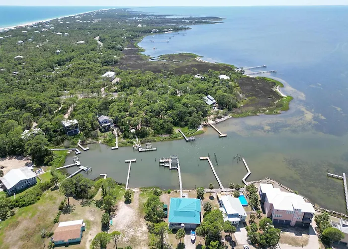 Spacious House- Deep Water Dock Pool Golf Cart Rental Available