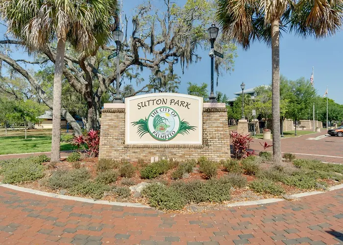 2 Mi To Riverwalk: Palmetto Gem W/ Fire Pit & Bbq