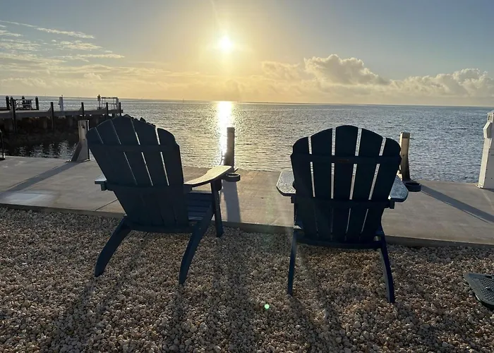 Hooked On Islamorada Oceanfront Townhome, Private Dock, Pool