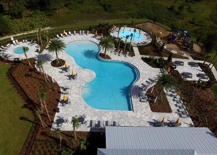 Family Retreat Near Tampa, Orlando & Beaches