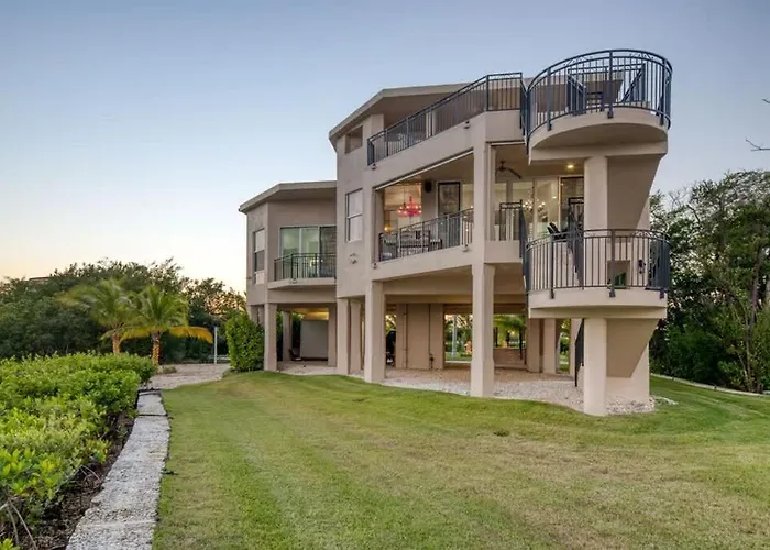 Luxurious Key Largo Oceanfront 3 Bed 3 5 Bath Suite