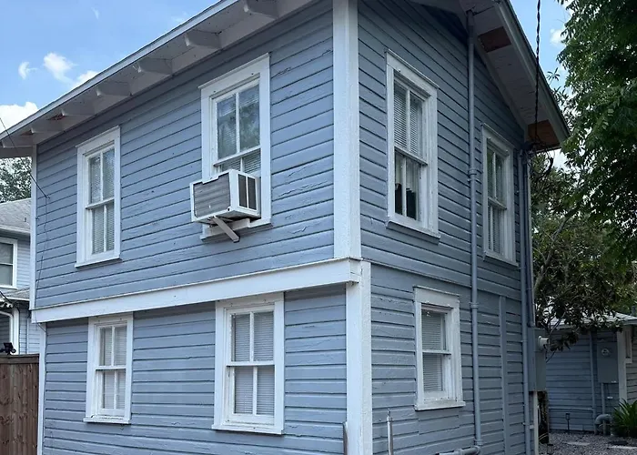 Sanford Hideaway Near Historic Downtown
