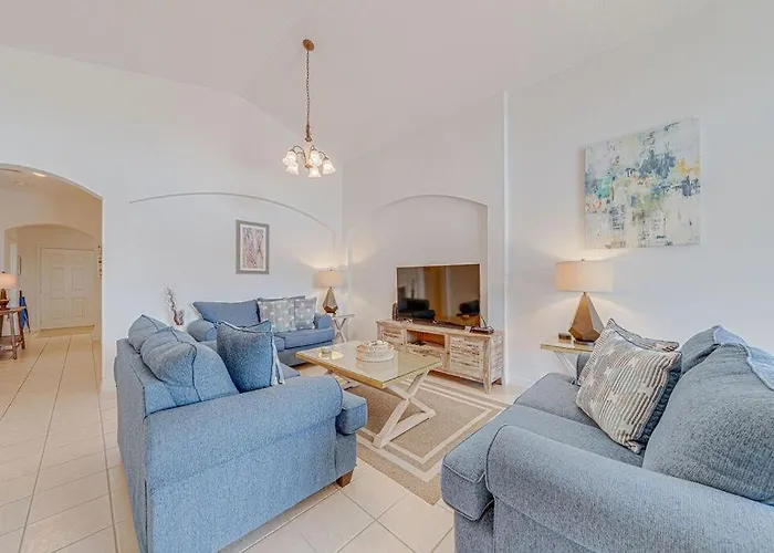 521 Lovely 4 Bedroom Villa With South Facing Pool And Spa