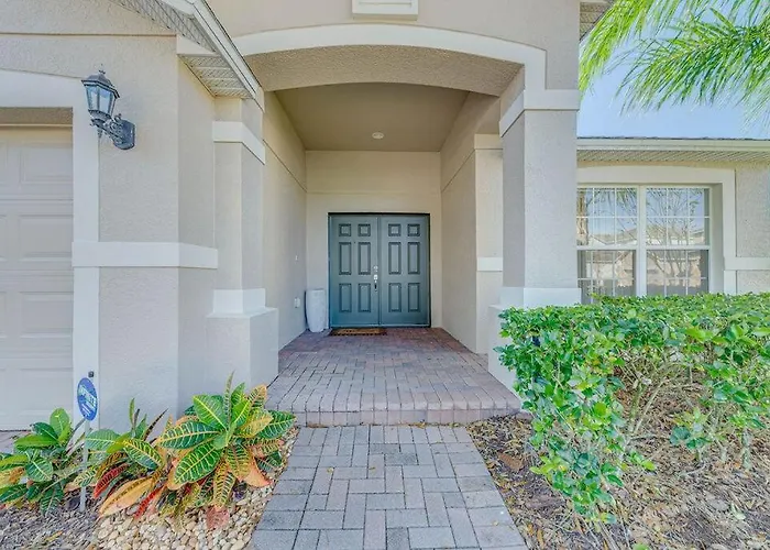 521 Lovely 4 Bedroom Villa With South Facing Pool And Spa
