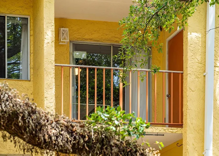 Calm Waterside Condo - Views, Pool & Family Fun