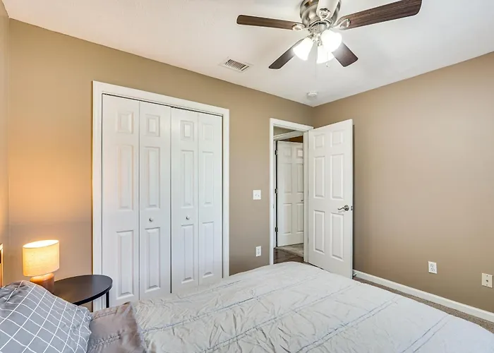 7 Mi To Dtwn Panama City: Family Home W/ Patio