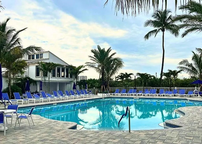 Private Beach Resort Condo, Hutchinson Island, Fl