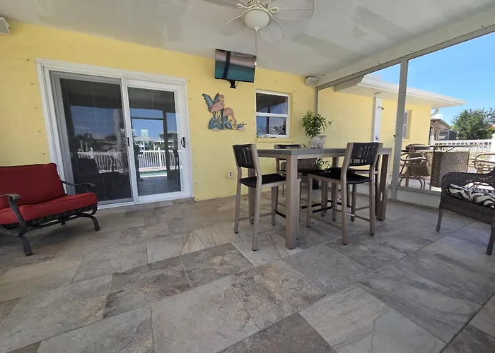 Pets, Plunges & Peace On The Gulf Of Mexico