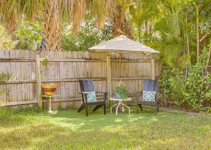 Pet-Friendly Home ~ 6 Mi To Jensen Beach Park!
