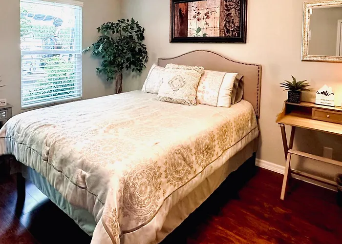 Serenity Gardens Private Guest Suite In Historic Lutz