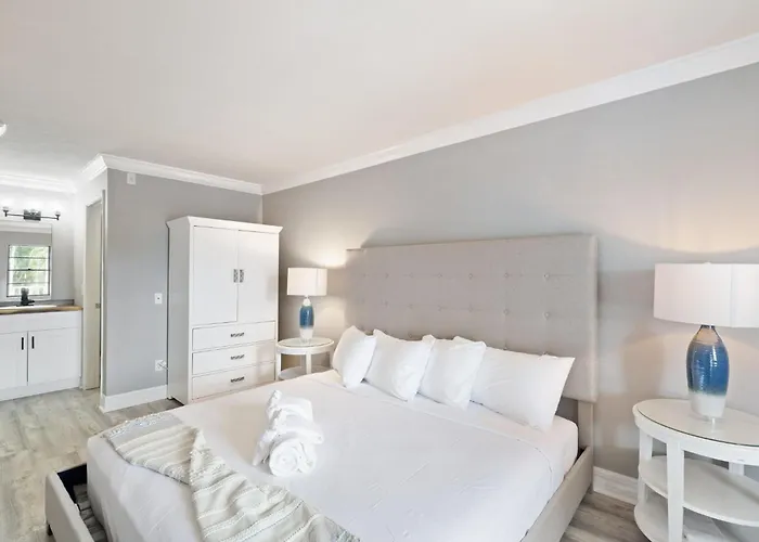 Bayside Villa 4120