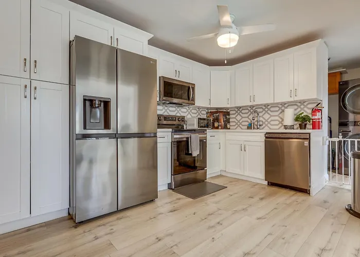 3 Mi To Dtwn: Pet-Friendly Palm Beach Gardens Home