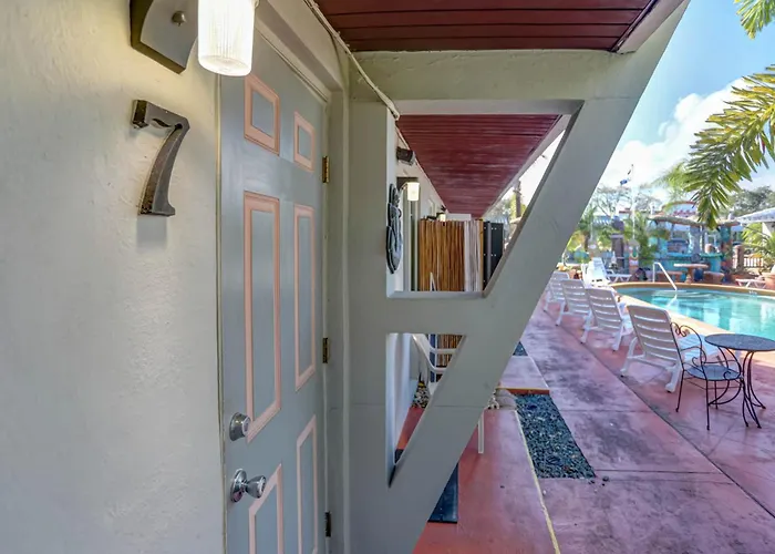 Green Seas Motel