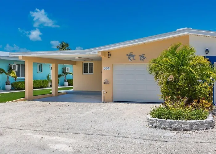 Keys Dream - Luxury Waterfront Home, Beach Club W Pool, 37' Dock