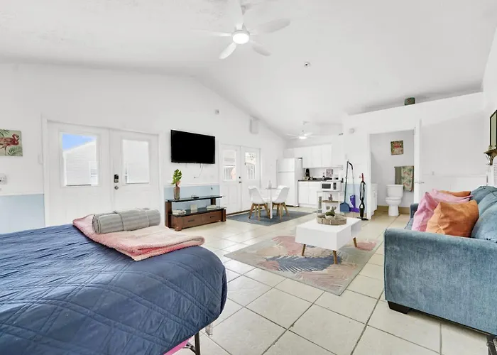 Luxe Pool Casita W Saltwater Pool 25 Min To Pcb