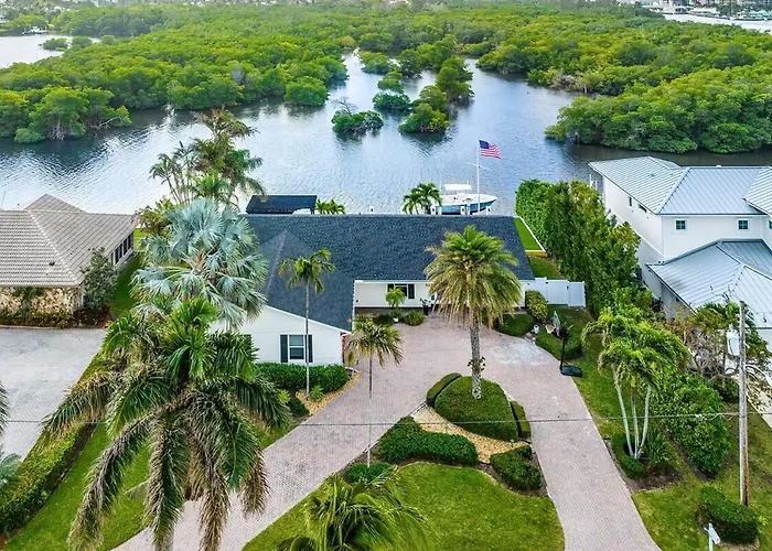 Waterfront Boat Slip Walk To Beach Updated