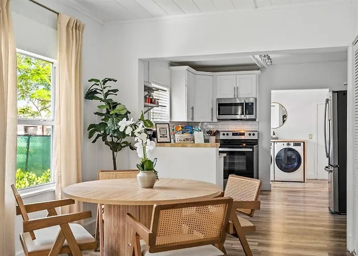 Sleeps 11 Walk To Atlantic Pool W Sun Deck