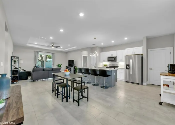 Luxury Healing Retreat North Port