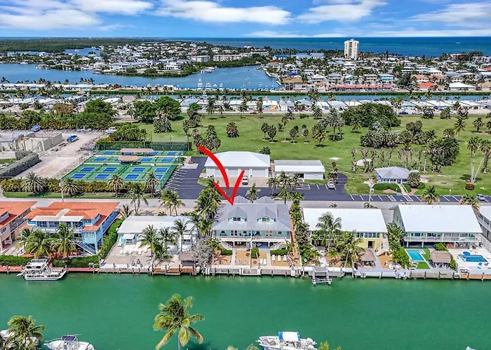 Sunny Waterfront Key Colony 3Br 3Ba Villa W Dock
