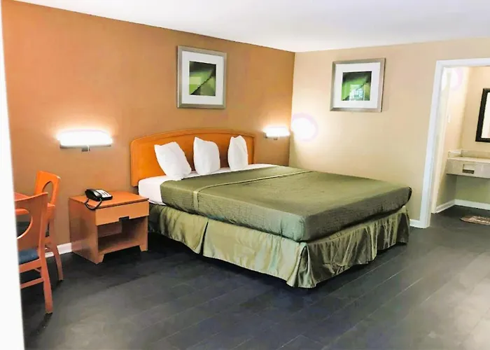 Oyo Hotel Tallahassee Downtown