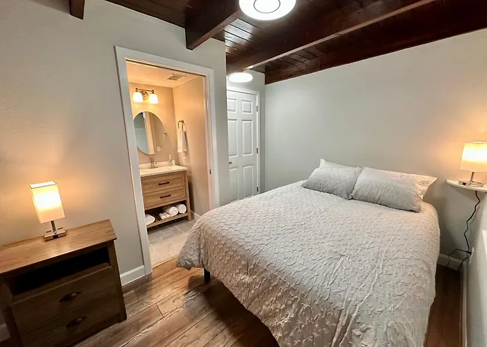 Cottage 35, Heron Hideaway - Dora Canal Court - A Downtown, Waterfront Community