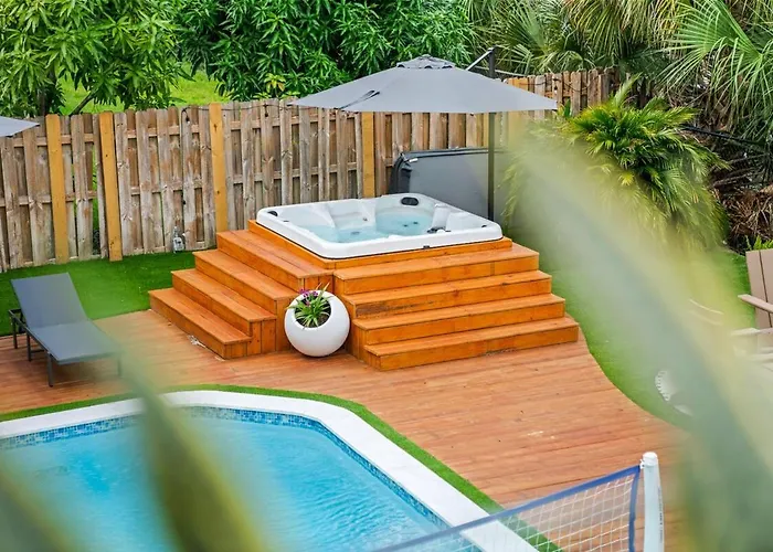 Dream Retreat 11 Bdr Pool, Spa, Sauna, Gym, Cold Plunge L75