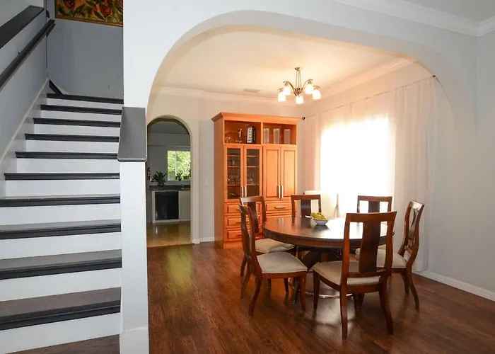 Spacious Home In Tampa Area & Wesley Chapel