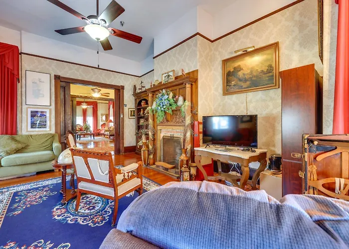 'Grand Gables' Home: 1 Block To St Johns River!