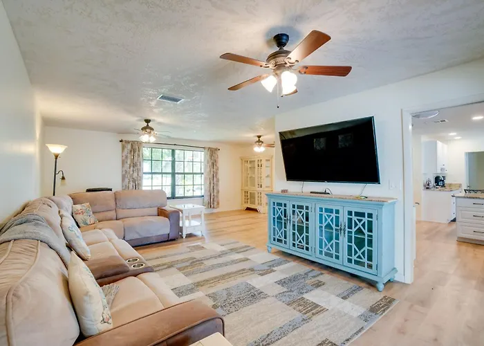 Heated Pool + Lanai: Peaceful Punta Gorda Stay