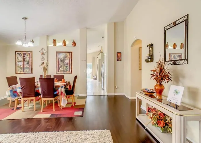 4Br Themed Home W Pool & Hot Tub