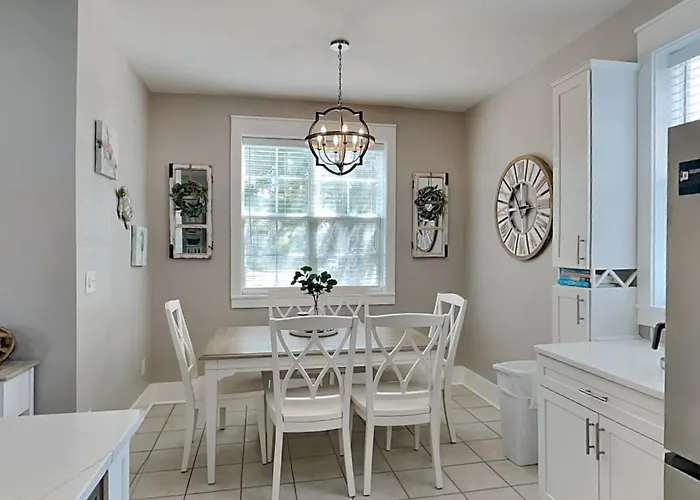 Bungalows At Seagrove #138