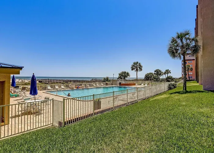 Steps To Oceanside Condo